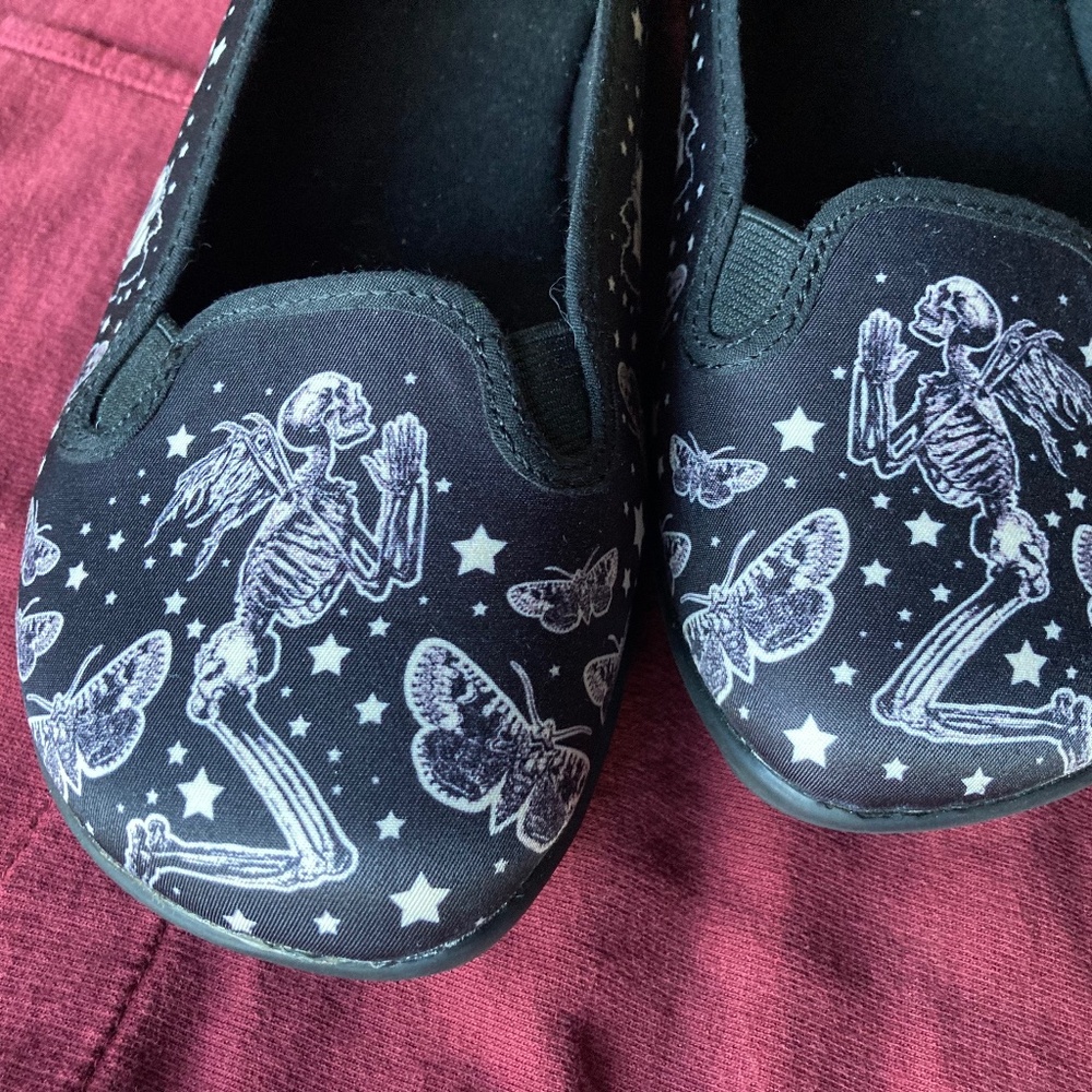 Hot Chocolate Slip On - Skeleton Angel